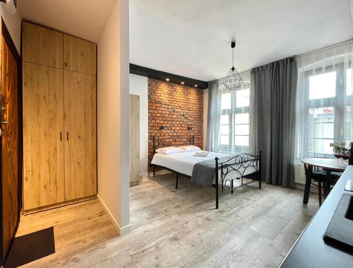 Copernicus Street Apartment - Broken Flowers And Twin Peaks Torun Exterior photo