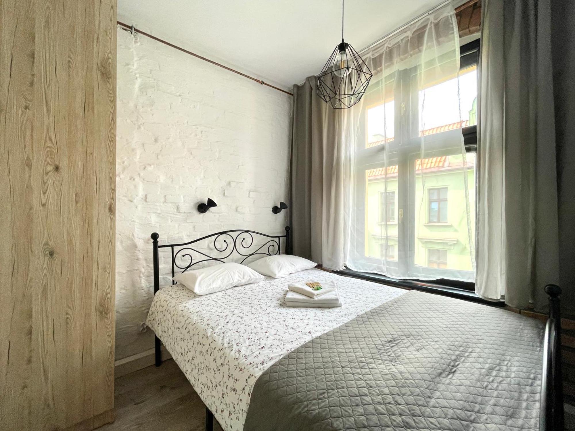 Copernicus Street Apartment - Broken Flowers And Twin Peaks Torun Exterior photo