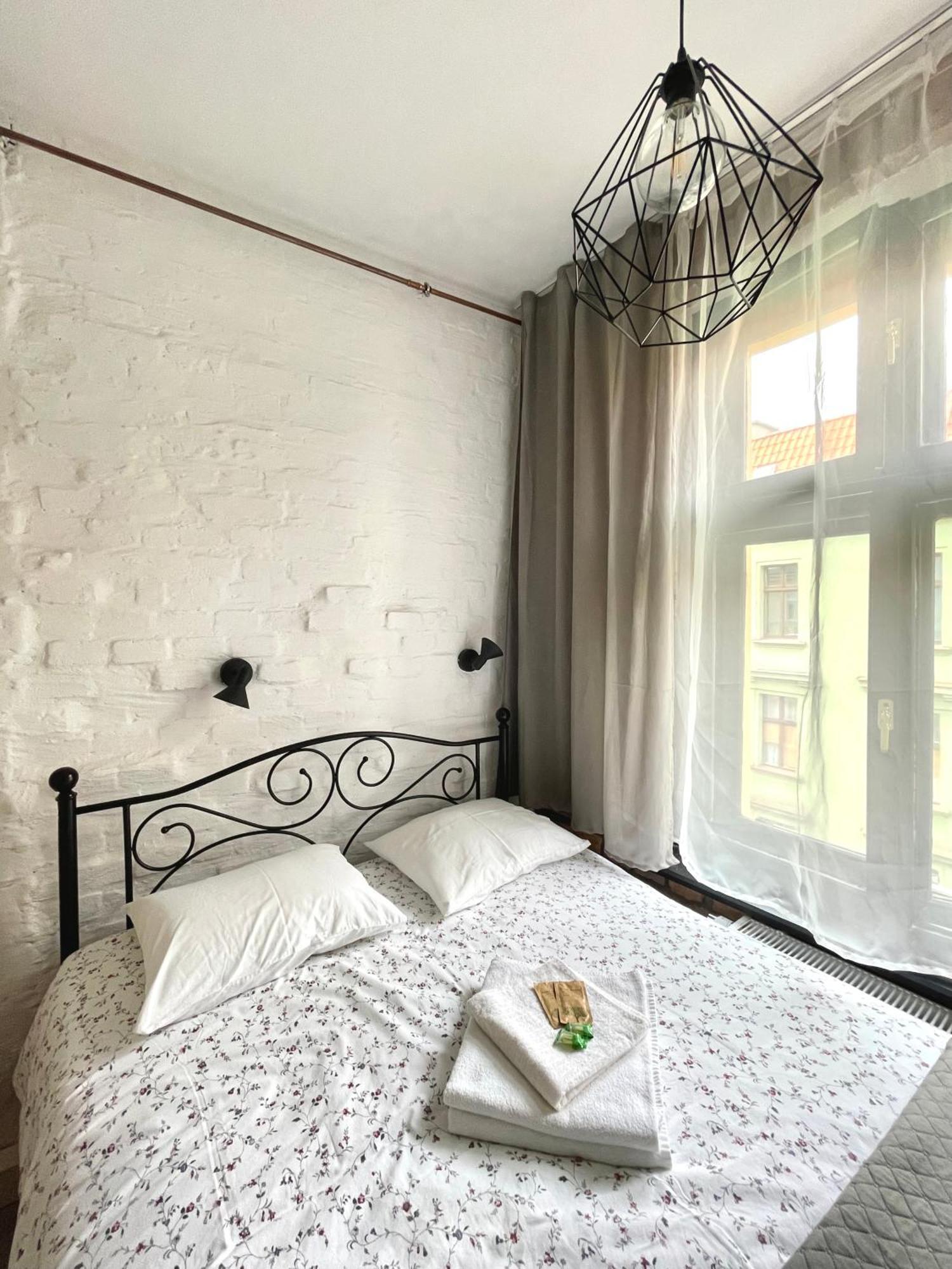 Copernicus Street Apartment - Broken Flowers And Twin Peaks Torun Exterior photo
